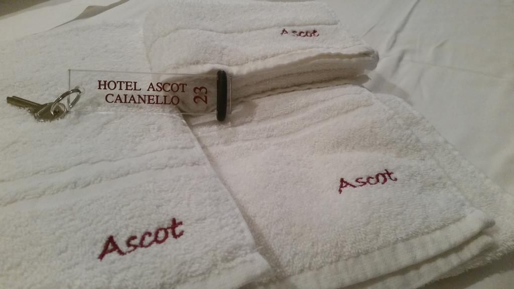 Hotel Ascot Caianello Habitación foto